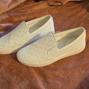 Michael Kors White Slip-On Women's Shoes Size 8